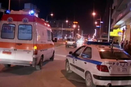 Πάτρα: Τροχαίο τα ξημερώματα με τραυματισμό δικυκλιστή