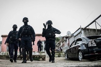 Ξεκινάει από σήμερα η 24ωρη παρουσία αστυνομικών σε καταυλισμούς Ρομά - Επιχείρηση σε Αχαΐα, Ηλεία, Μεσολόγγι