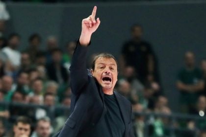 Αταμάν: «Έχουμε πολλά προβλήματα στη θέση “5”, φορμαρισμένος ο Ερυθρός Αστέρας»