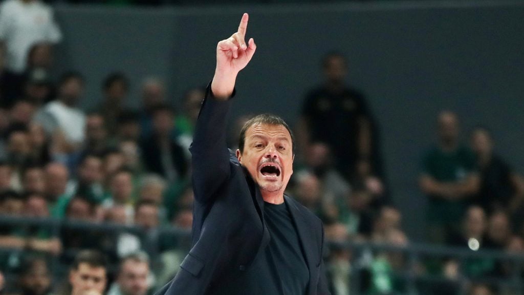 Αταμάν: «Έχουμε πολλά προβλήματα στη θέση “5”, φορμαρισμένος ο Ερυθρός Αστέρας»