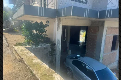 «Ο μικρός ήταν ανήσυχος, είχε τρέλα με την γουρούνα» λέει συγγενής του 25χρονου και του 3χρονου που σκοτώθηκε στην Αχαΐα