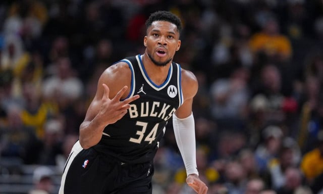 Γιάννης Αντετοκούνμπο: «Οι καλές ομάδες δε χάνουν δύο παιχνίδια στη σειρά»