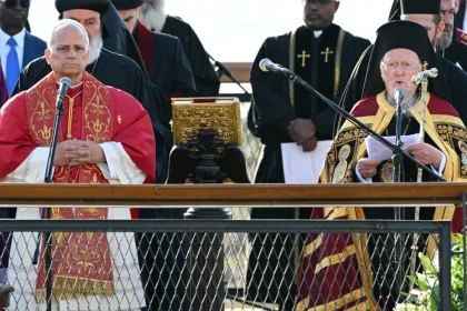  Κοινό μήνυμα από Πάπα και Πατριάρχη Βαρθολομαίο: «Ας ακούσουμε όλες τις φωνές των πιστών για ενότητα»