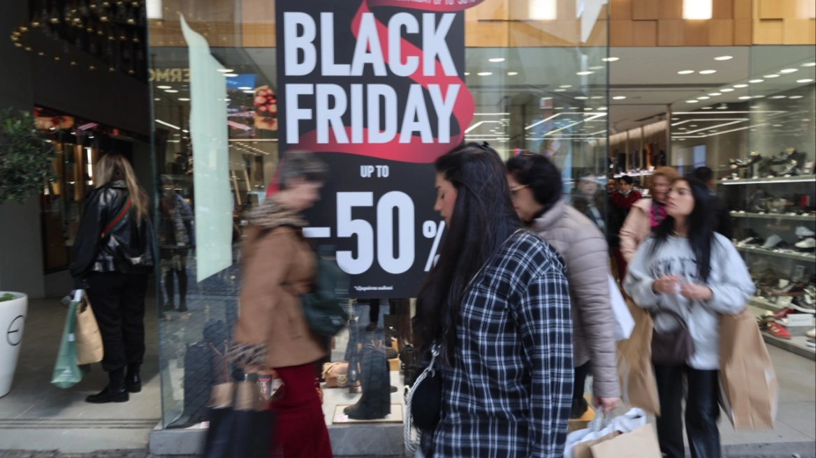 Ανοικτά τα καταστήματα σήμερα Κυριακή - Γιατί η αγορά θα παραμείνει κλειστή στην Πάτρα