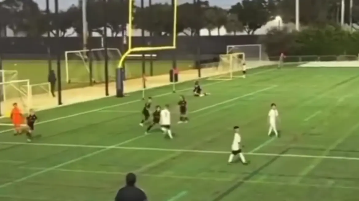 Φοβερό γκολ με απευθείας χτύπημα φάουλ από τον 7χρονο γιο του Μέσι - ΒΙΝΤΕΟ