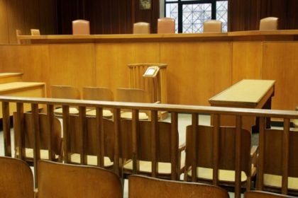 Θεσσαλονίκη: Καταδικάστηκε 40χρονη μητέρα που κακοποιούσε το βρέφος της προκαλώντας του μόνιμες αναπηρίες 