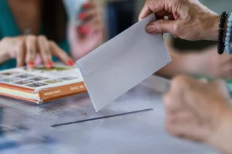 Εκλογές το 2027: Το επικρατέστερο σενάριο είναι ο Απρίλιος - Κυριακή των Βαΐων με κάλπες;