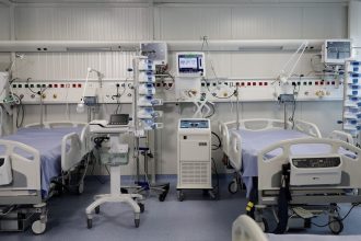 Πιο επιθετική φέτος η γρίπη - Το νέο στέλεχος Κ έχει φτάσει και στην Ελλάδα - Συναγερμός στην Ευρώπη