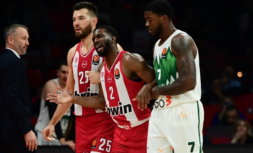 Αγωνία για Έβανς στον Ολυμπιακό, φόβοι για νέα ζημιά στον αχίλλειο!