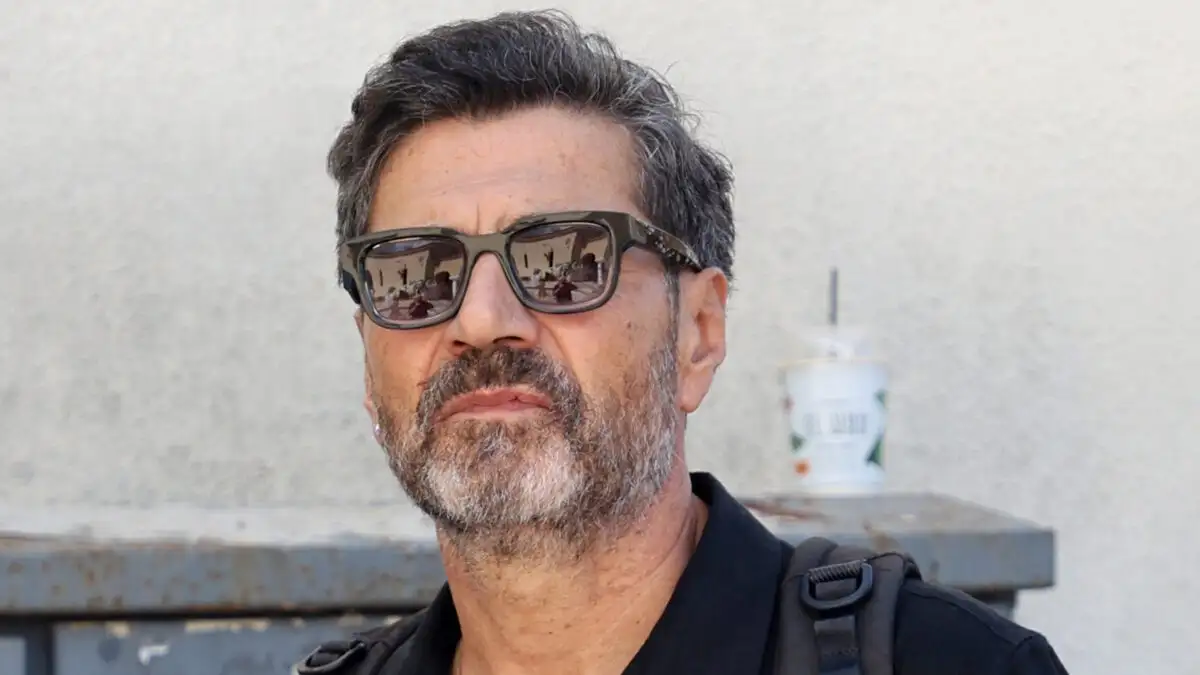 Κώστας Φαλελάκης: Αν ως ομοφυλόφιλος δεν έχεις σύμφωνο συμβίωσης ή γάμο, κάποιος μπορεί να σε χλευάσει