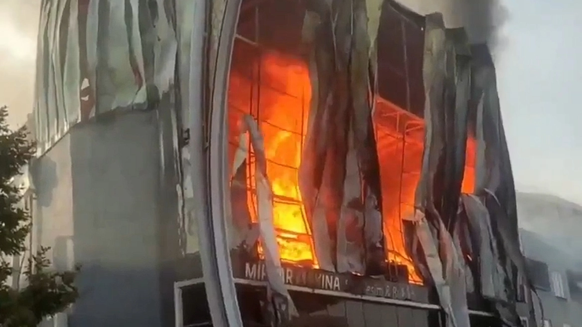 Τραγωδία στην Τουρκία: Έξι νεκροί από πυρκαγιά σε αποθήκη αρωμάτων - ΒΙΝΤΕΟ