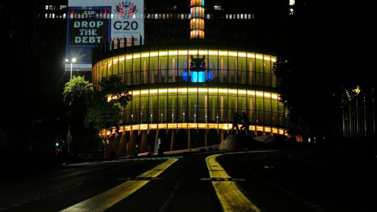 Oxfam: Τα περσινά κέρδη της G20 θα έδιναν τέλος στη φτώχεια των κατοίκων του πλανήτη