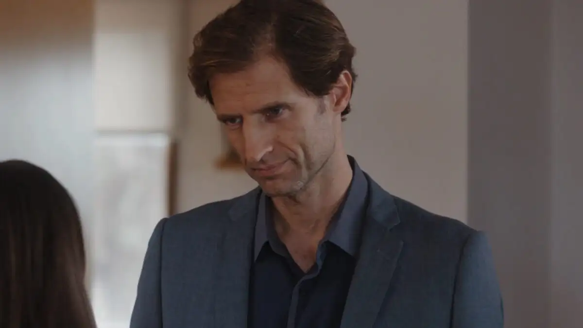 Γη της ελιάς: Ο Κωνσταντίνος εγκαταλείπει την Ισμήνη