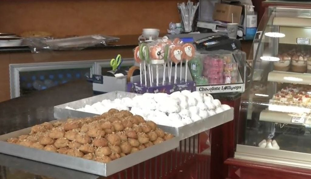 Στα ύψη οι τιμές των γλυκισμάτων ενόψει των γιορτών - Πώς θα διαμορφωθεί το κόστος