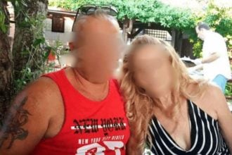 Ισόβια και 12ετή κάθειρξη στον 47χρονο που σκότωσε την εν διαστάσει σύζυγό του, επειδή πίστευε ότι διατηρεί σχέση με τον γιο της