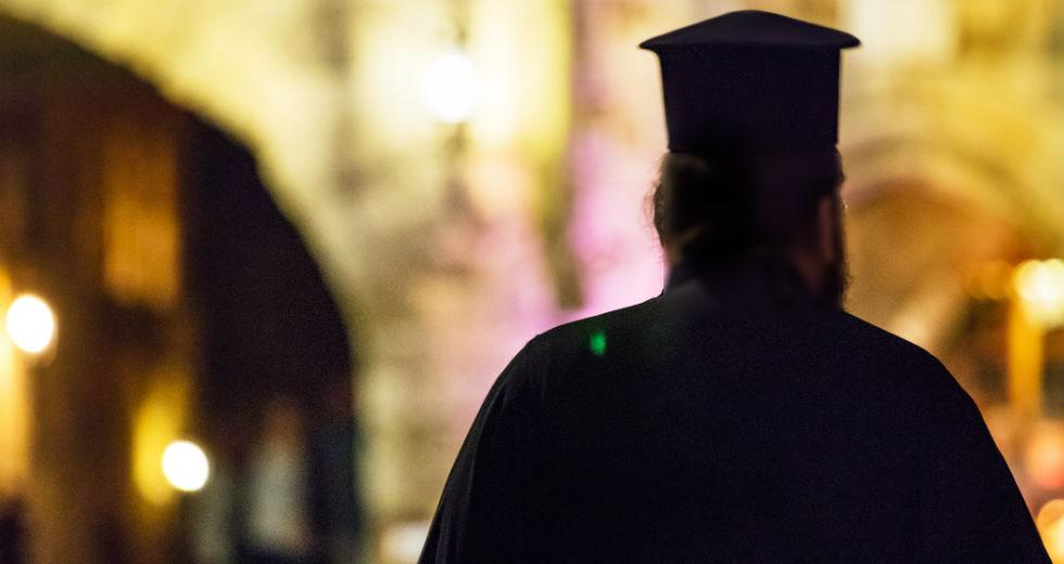 Θεσσαλονίκη: Ιερέας παρενοχλούσε σεξουαλικά 5 ανήλικους