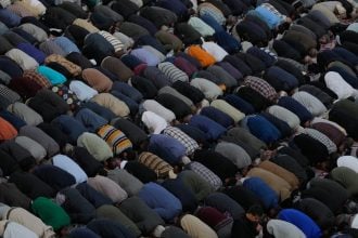 Στο Ιράν προσεύχονται για να βρέξει στην Τεχεράνη