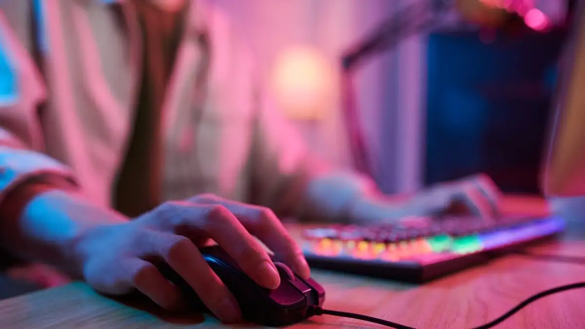 Europol: Εγκληματικά δίκτυα στρατολογούν παιδιά μέσω βιντεοπαιχνιδιών για να σκοτώνουν