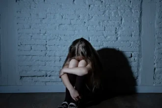 Πάτρα: Η ανακοίνωση της ΕΛ.ΑΣ για τη σύλληψη του 40χρονου καθηγητή που κατηγορείται για πορνογραφία ανηλίκων