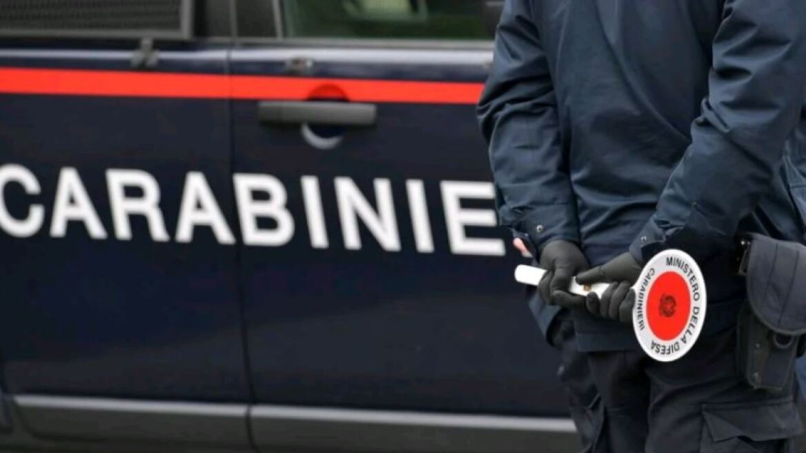 Φρίκη στην Ιταλία: Περικύκλωσαν αμάξι ζευγαριού, βίασαν την κοπέλα μπροστά στον σύντροφό της και τον ανάγκασαν να βλέπει