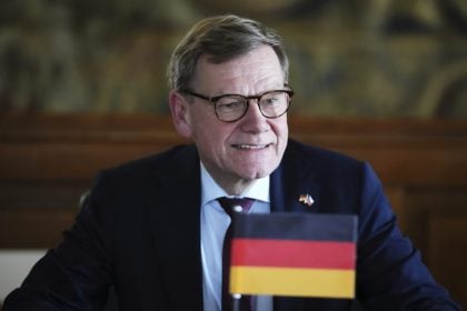 Αντιδράσεις στη Γερμανία για τις δηλώσεις Βάντεφουλ και τον οικειοθελή επαναπατρισμό Σύρων προσφύγων