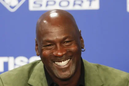 Ο Μάικλ Τζόρνταν δώρισε 10 εκατομμύρια δολάρια σε ιατρικό κέντρο προς τιμήν της μητέρας του