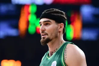 Μύκονος Betsson – Παναθηναϊκός: Με 10 παίκτες οι «πράσινοι», έμεινε εκτός και ο Χουάντσο Ερνανγκόμεθ