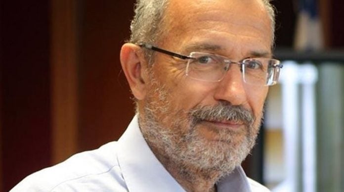 Η αντίφαση που κυνηγά τον Τσίπρα