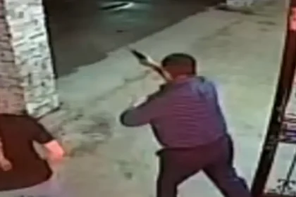 Καλιφόρνια: «Μάχη» σε ληστεία κοσμηματοπωλείου - Ο ιδιοκτήτης τράβηξε όπλο και τους πυροβόλησε ΒΙΝΤΕΟ