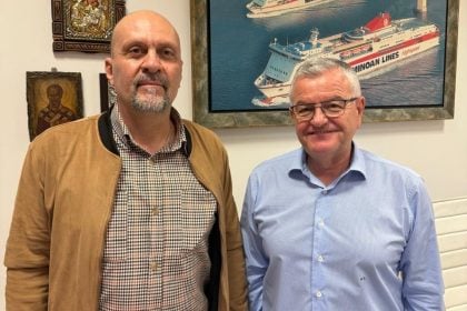 Ο Βασίλης Κανελλόπουλος με τον Αντώνη Κουνάβη