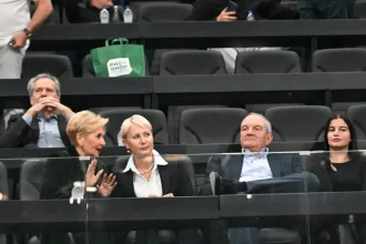 Κώστας Καραμανλής και Νατάσα Παζαΐτη είδαν από κοντά το Παναθηναϊκός – Dubai BC