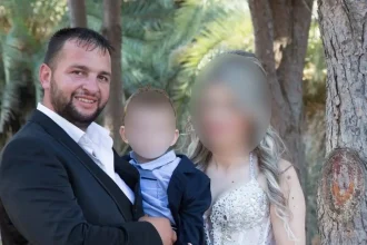 Βορίζια: Ταυτοποιήθηκαν οι 5 καταζητούμενοι για το μακελειό - Συλλήψεις για παράνομο οπλισμό, από πυροβολισμό ο θάνατος της γυναίκας, δεν θα γίνει σήμερα η κηδεία του 39χρονου, κλειστά τα σχολεία Δευτέρα και Τρίτη