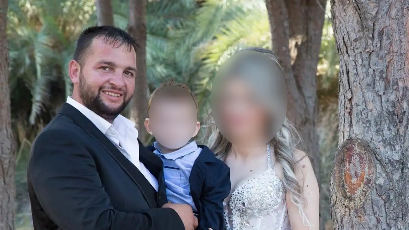 Βορίζια: Ταυτοποιήθηκαν οι 5 καταζητούμενοι για το μακελειό - Συλλήψεις για παράνομο οπλισμό, από πυροβολισμό ο θάνατος της γυναίκας, δεν θα γίνει σήμερα η κηδεία του 39χρονου, κλειστά τα σχολεία Δευτέρα και Τρίτη