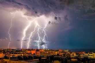 58.000 κεραυνοί έπεσαν στην Ελλάδα τις ώρες της κακοκαιρίας!