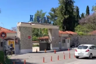 Πάτρα: Σύγκρουση ΙΧ με δίκυκλο στο ύψος του ΚΕΤΧ, με έναν τραυματία