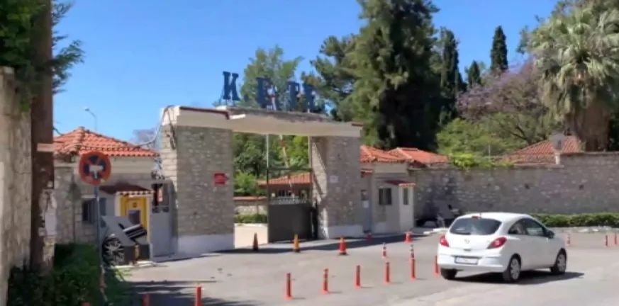 Πάτρα: Σύγκρουση ΙΧ με δίκυκλο στο ύψος του ΚΕΤΧ, με έναν τραυματία