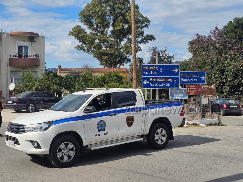 Μακελειό στα Βορίζια: Με πρωτοφανή μέτρα η κηδεία της 56χρονης – Ανιχνευτής μετάλλων στην είσοδο της εκκλησίας