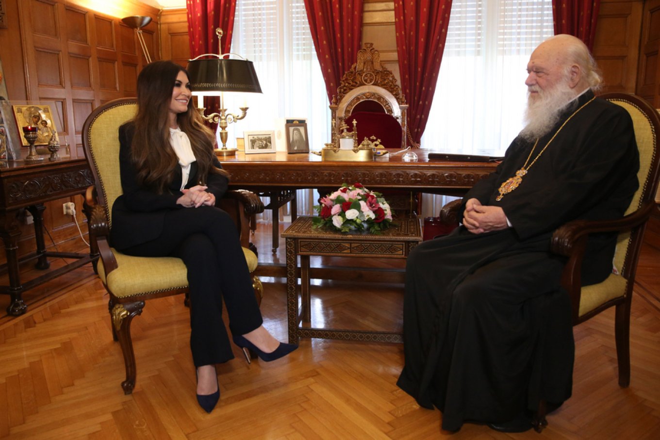 Με τον Αρχιεπίσκοπο Ιερώνυμο συναντήθηκε η Κίμπερλι Γκιλφόιλ