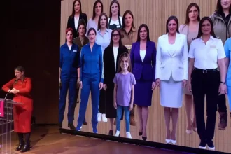 Τα πολλά "πρόσωπα" της Ζωής Κωνσταντοπούλου, "ντύθηκε" πυροσβέστης, γιατρός, αρχαία ελληνίδα ΦΩΤΟ