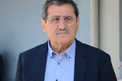 Συλλυπητήρια Πελετίδη στον καθηγητή Καρδιολογίας Περικλή Νταβλούρο