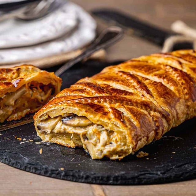 Κοτόπιτα με κρέμα και μανιτάρια