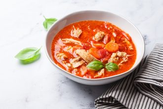 Κοτόσουπα με γλυκιά πάπρικα