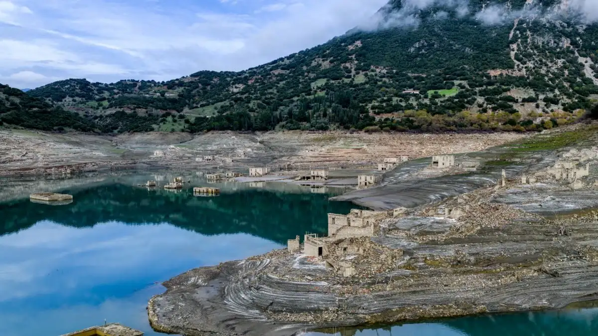Η λειψυδρία φέρνει συναγερμό στην Ευρώπη: Συρρικνώνονται επικίνδυνα τα υδάτινα αποθέματα λόγω της κλιματικής αλλαγής - Τα μέτρα που παίρνει η Ελλάδα