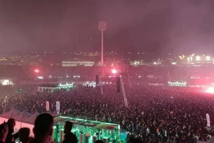 ΛΕΞ: Πάνω από 40 χιλιάδες κόσμος στη συναυλία του στο Καυταντζόγλειο