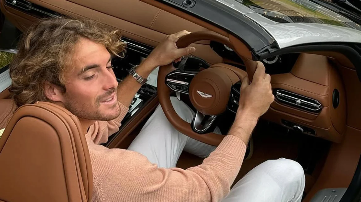 «Δεν οδηγούσε ο Τσιτσιπάς», λέει ο δικηγόρος του τενίστα για το αυτοκίνητο που έτρεχε με 210 χλμ. στην Αττική Οδό