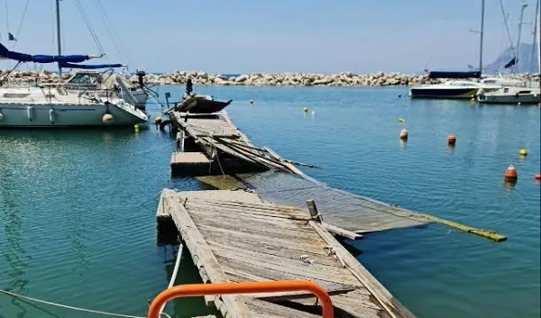 Μαρίνα Πάτρας: Επιτέλους μετά 4 χρόνια ξεκινούν σήμερα εργασίες αποκατάστασης!