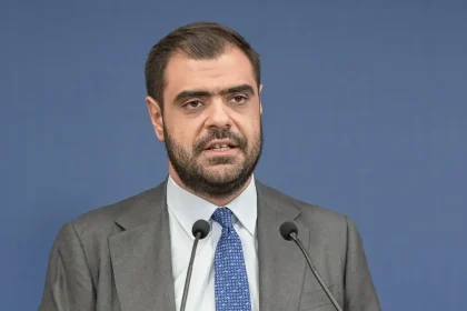 Μαρινάκης: Ευχάριστο ανάγνωσμα το βιβλίο του Τσίπρα – Μιλάμε για την «Ιθάκη» αλλά μην ξεχνάμε το ταξίδι και το αχρείαστο μνημόνιο