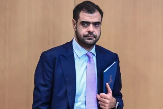 Μαρινάκης: Μπορεί στο ΠΑΣΟΚ η βελόνα να έχει κολλήσει, όμως η χώρα θα προχωρήσει μπροστά, μακριά από λαϊκιστές κάθε απόχρωσης