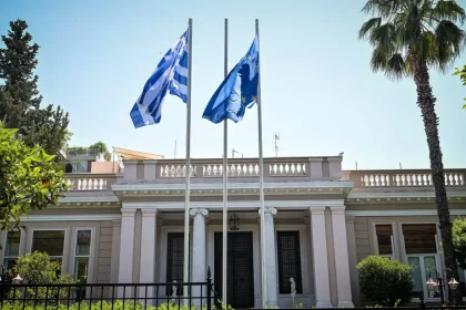 Άμεση απάντηση της Αθήνας στην αδιανόητη ρωσική πρόκληση: Απειλές κατά κυρίαρχων κρατών αυτοδικαίως απορρίπτονται!