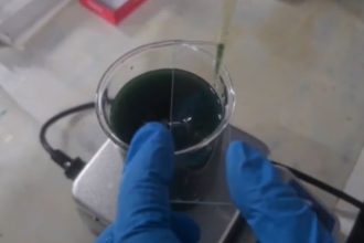 Τι είναι το μπλε μέλι που ταξιδεύει σε Ελλάδα και εξωτερικό